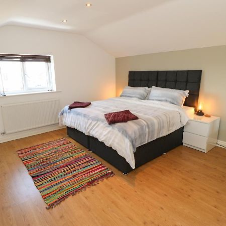 The Loft At The Lake Littleborough  Exterior photo